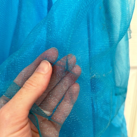 Girl’s Ice Princess Costume Size 5-6 - Picture 10 of 10